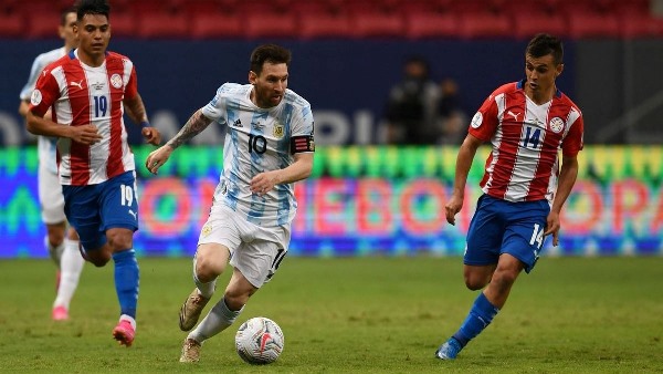 Deportes: Eliminatorias: Argentina enfrenta este jueves a Paraguay con la misión de seguir puntero